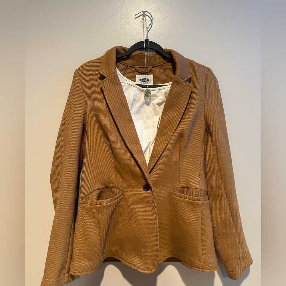 Easy to style beige cotton knit thick size medium Old Navy blazer